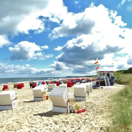 Strandidyll In Strandnaehe *